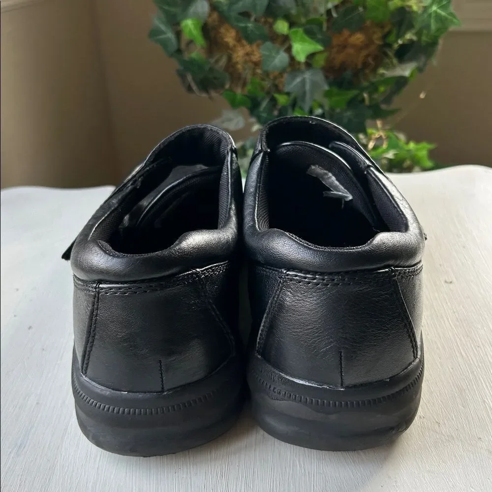 Hush Puppies elegant black